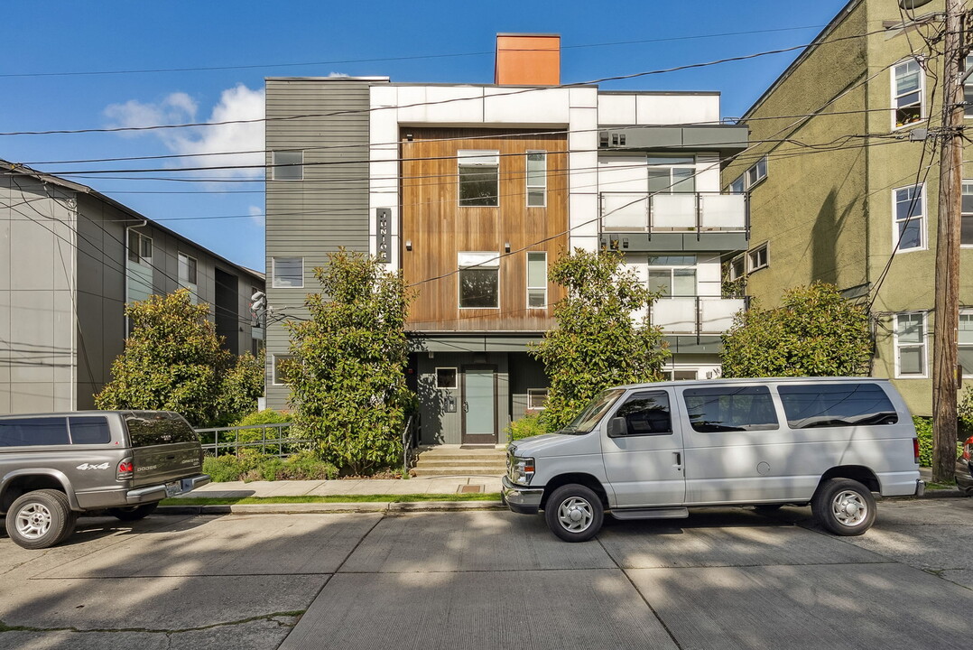 Junior Apartments in Seattle, WA - Foto de edificio