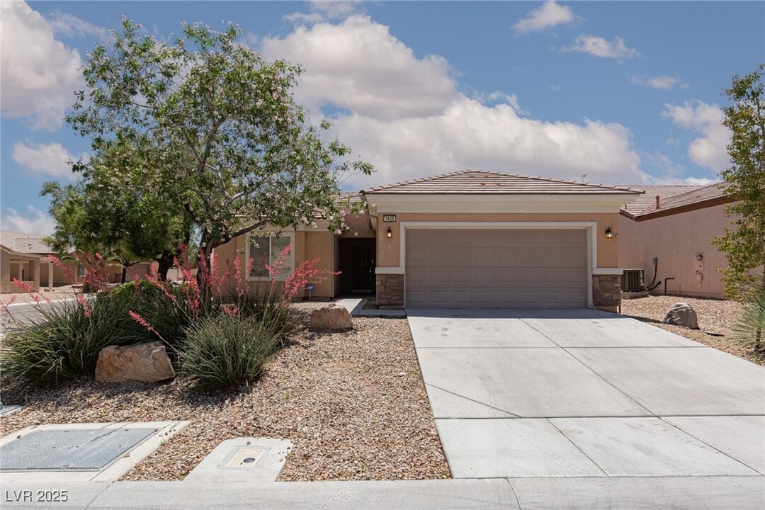 7628 Fieldfare Dr in North Las Vegas, NV - Building Photo