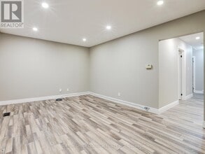 55 Silver Aspen Crescent in Kitchener, ON - Building Photo - Building Photo