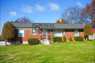 550 Scenic Dr in Lewisburg, TN - Building Photo