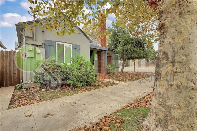 2400 27th St in Sacramento, CA - Building Photo - Building Photo