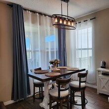 6331 Laurelcrest Gln in Palmetto, FL - Building Photo - Building Photo