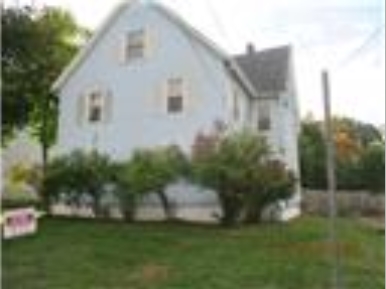 144 Center St in Manchester, CT - Foto de edificio