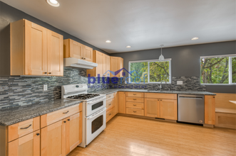9603 SW Taylor St in Portland, OR - Building Photo - Building Photo