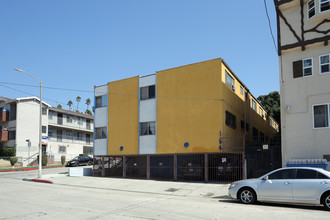 164 S Mountain View Ave in Los Angeles, CA - Building Photo - Building Photo