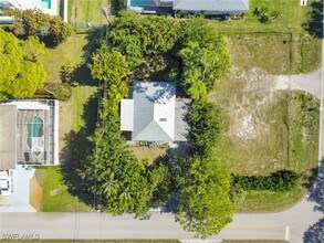 9144 7th St N in Naples, FL - Building Photo - Building Photo