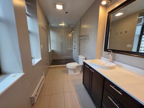 13 W Randolph St in Chicago, IL - Building Photo - Building Photo