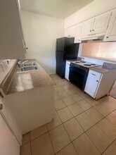 2400 Brookridge Dr-Unit -Brookridge-Unit 15 in Texarkana, AR - Foto de edificio - Building Photo