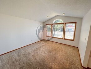 1322 S Birch Ct in Canby, OR - Building Photo - Building Photo