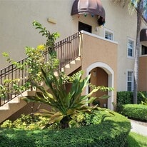 2071 Renaissance Blvd, Unit 202