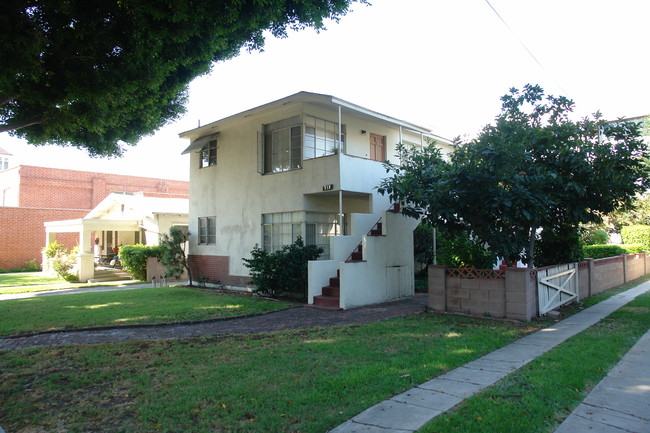 233 N Louise St in Glendale, CA - Building Photo - Building Photo