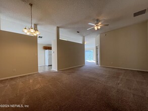 1426 Laurel Oak Dr in Orange Park, FL - Building Photo - Building Photo