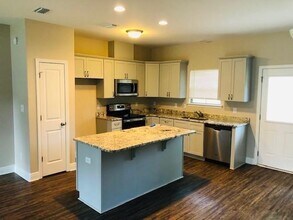 7355 School House Ln in Wilmer, AL - Building Photo - Building Photo