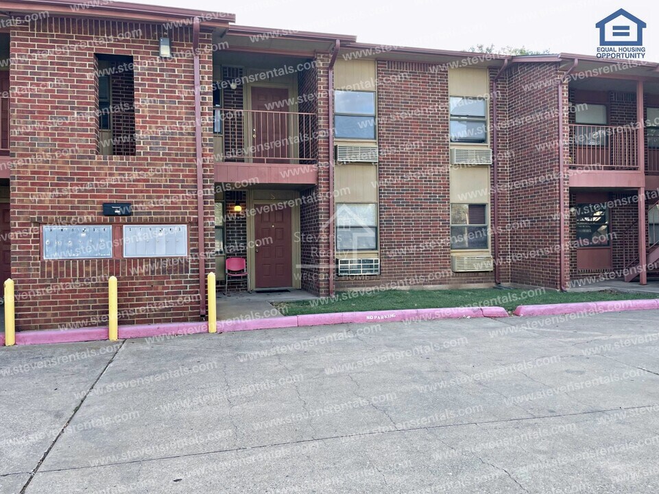 1912 SW D Ave in Lawton, OK - Building Photo