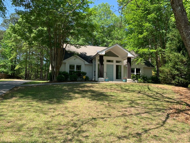 Spacious and updated 4Bedroom Home in Auburn in Auburn, AL - Building Photo - Building Photo