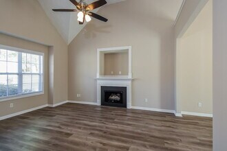 301 Providence Dr in Dallas, GA - Building Photo - Building Photo