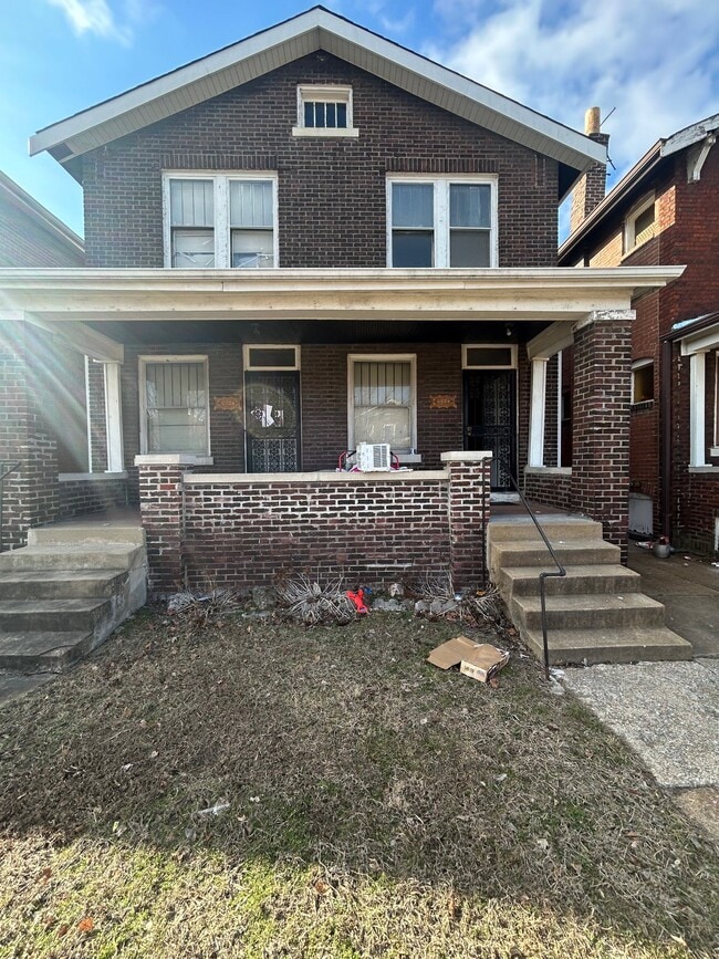 5124 Northland Ave in St. Louis, MO - Foto de edificio - Building Photo