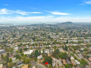 1357 Hopkins St in Berkeley, CA - Building Photo - Building Photo