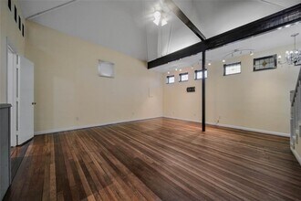 5419 Gulfton St in Houston, TX - Foto de edificio - Building Photo