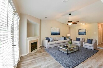 6437 Starnes Rd in Watauga, TX - Building Photo - Building Photo