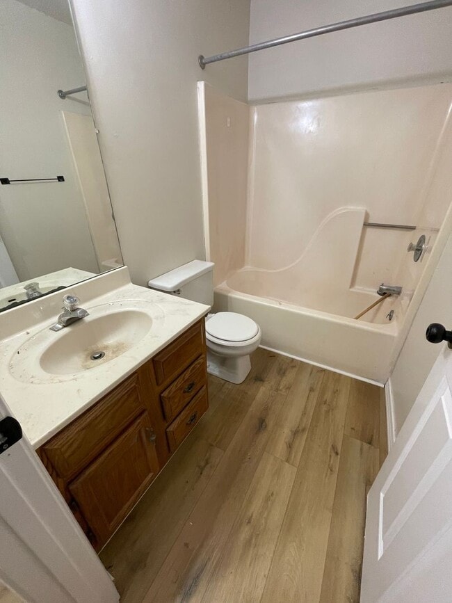 3616-3618-3618 Hermitage Rd in Columbia, MO - Building Photo - Building Photo