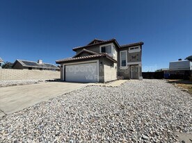 14572 Huntridge Ct in Victorville, CA - Building Photo