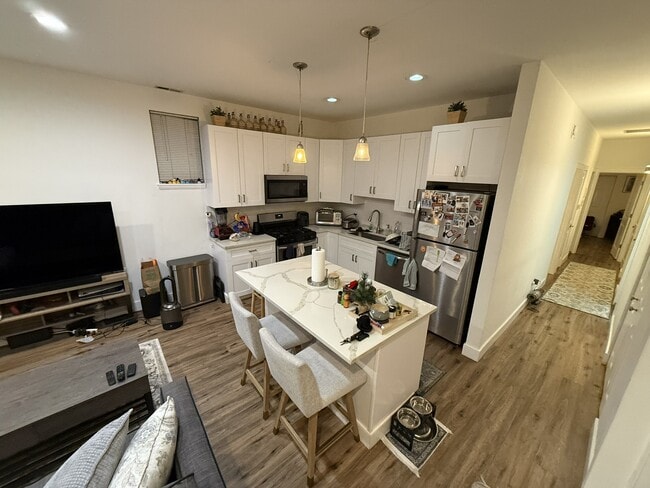 1845 N Marshfield Ave, Unit G in Chicago, IL - Building Photo - Building Photo