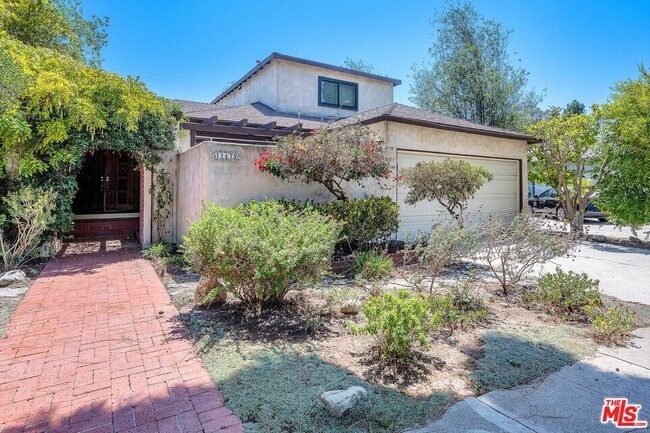 property at 11472 Diller Ave