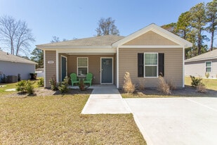 1800 Whispering Pine St SW in Ocean Isle Beach, NC - Building Photo