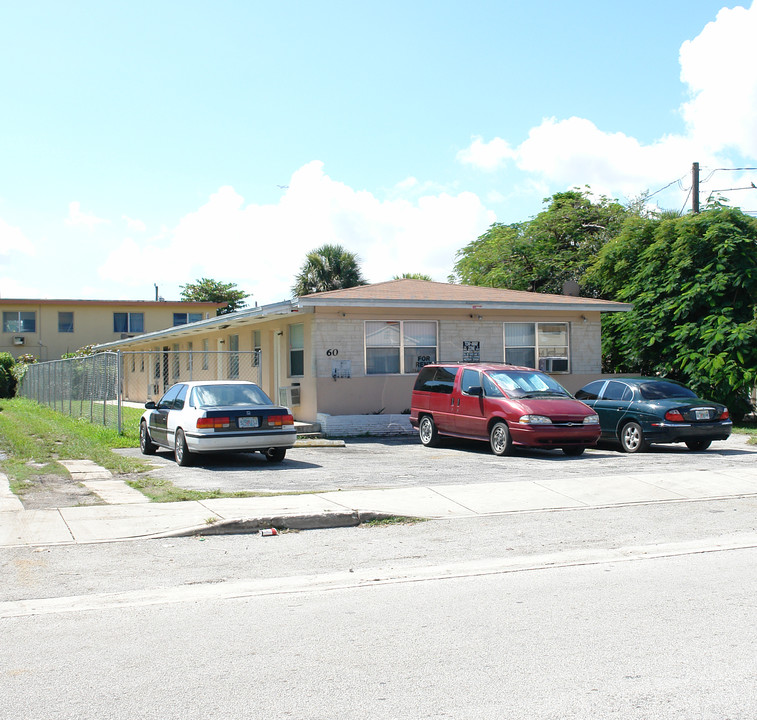 60 NW 77th St in Miami, FL - Building Photo