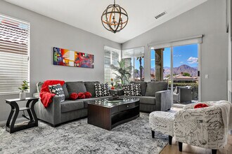 76747 Minaret Way, Unit The Perfect Oasis -Views in Palm Desert, CA - Building Photo - Building Photo