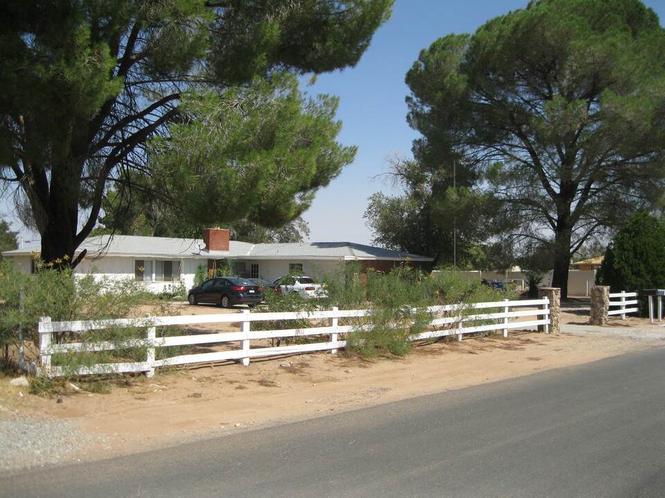 14664 Gayhead Rd in Apple Valley, CA - Building Photo