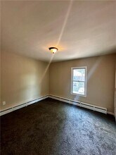 136 Amelia St in Mckees Rocks, PA - Building Photo - Building Photo