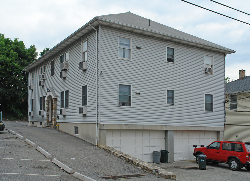 3 Hadden Ave in White Plains, NY - Building Photo