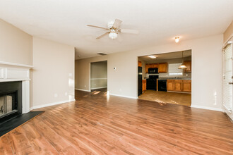6741 Lake Erie Ln in Fairburn, GA - Building Photo - Building Photo