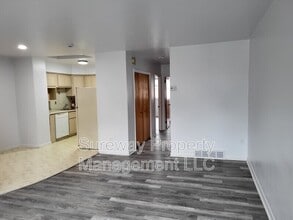 358 Beverly Blvd in Upper Darby, PA - Building Photo - Building Photo