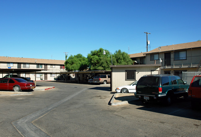 1660 S Chance Ave in Fresno, CA - Building Photo - Building Photo