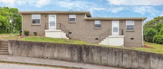 895 W Sharpe Ave in Nashville, TN - Building Photo
