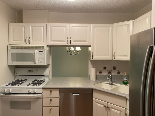 property at 7500 Cahill Rd