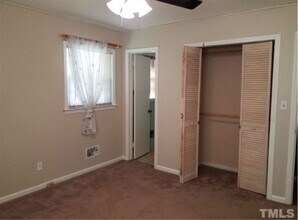 604 Maple Ln in Raleigh, NC - Building Photo - Building Photo