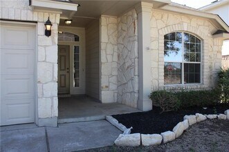 3776 Castle Rock Dr in Round Rock, TX - Building Photo - Building Photo