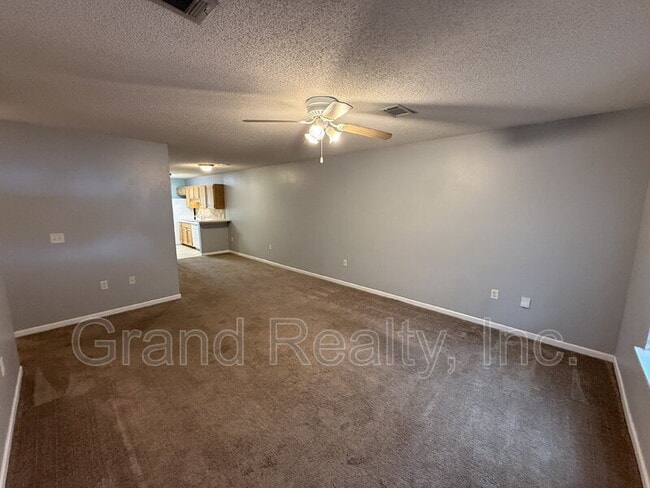 1015 Peakview Dr in Pensacola, FL - Building Photo - Building Photo