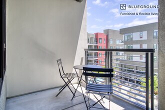 6301 Shellmound St-Unit -FL6-ID552 in Emeryville, CA - Building Photo - Building Photo