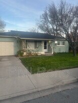 1811 N Nevada St in Carson City, NV - Building Photo