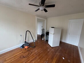 100 Brainerd Rd, Unit 7 in Boston, MA - Building Photo - Building Photo