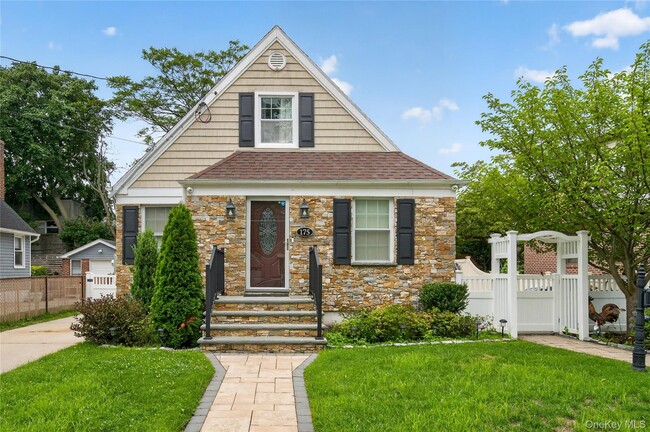 property at 175 Wardwell Rd
