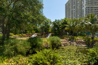 Hamptons West Condominium in Aventura, FL - Building Photo - Building Photo