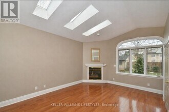 303 Pall Mall St in London, ON - Building Photo - Building Photo