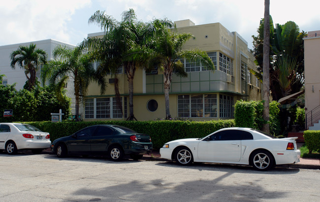 1521 Jefferson Ave in Miami Beach, FL - Foto de edificio - Building Photo