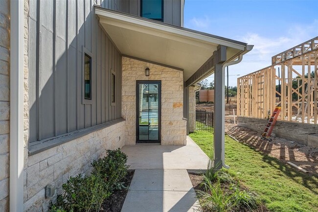 711 Paleface Ranch Rd in Spicewood, TX - Building Photo - Building Photo